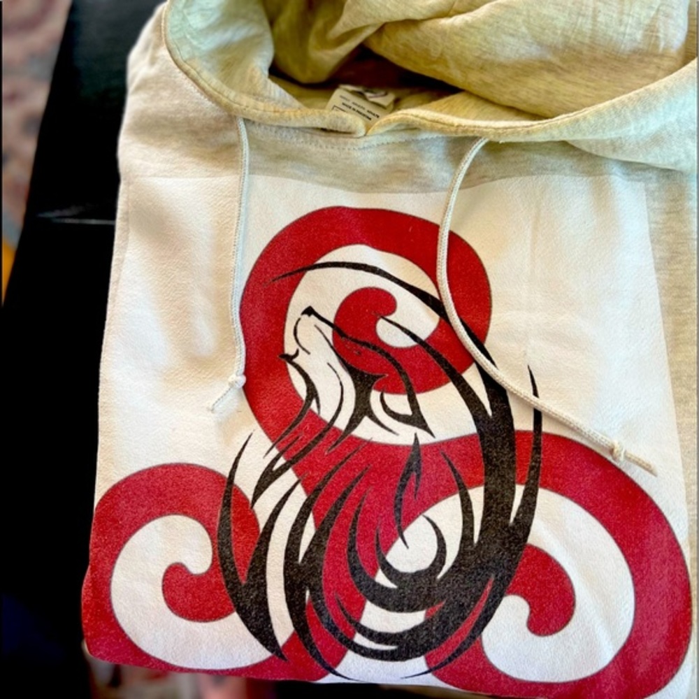 💚Delta fleece wolf design hooded pullover sweatshirt